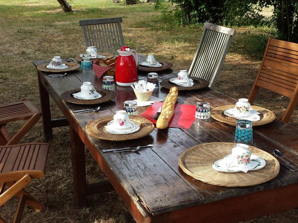 Les Jardins De La Tuilerie Bed & Breakfast Jouarre Exterior photo